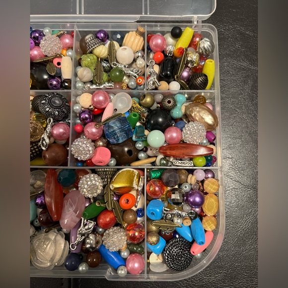 Craft Beads, VEGAN BEAD SALAD - NO MEAT, Jewelry Supplies, loose bulk beads - Picture 4 of 5